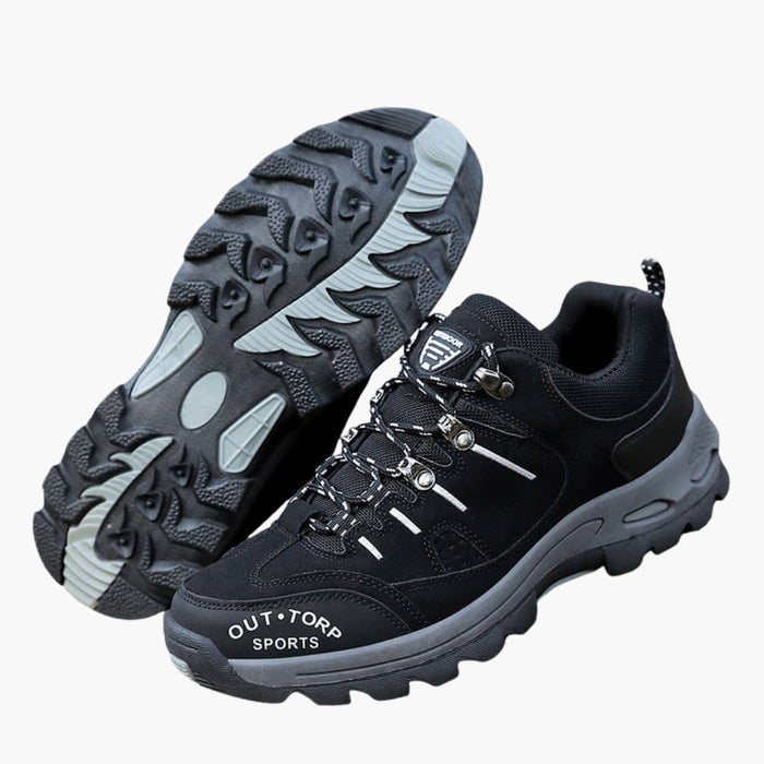 Men’s Hiking Shoes with Textured Outsole